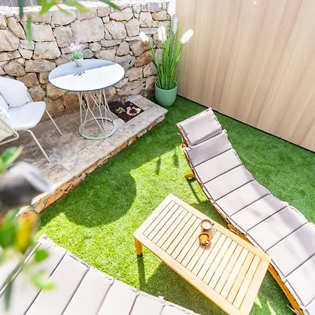 Moya Boutique Sleep Mali Drvenik