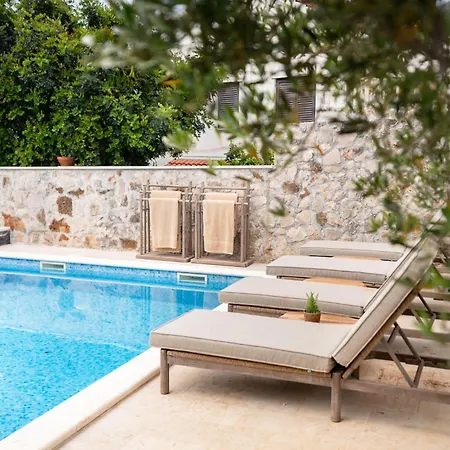Bed & Breakfast Moya Boutique Sleep